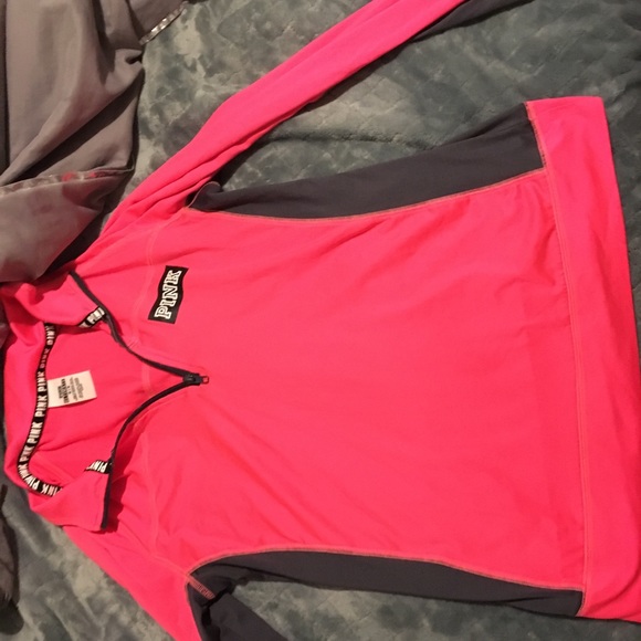 Pink sweater - Picture 2 of 3